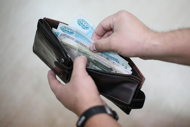 После знакомства с девушкой москвич лишился почти 40 тысяч рублей