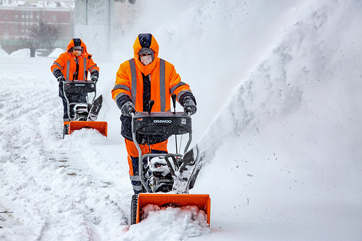Места временного складирования снега организовали в Москве из-за сильной метели