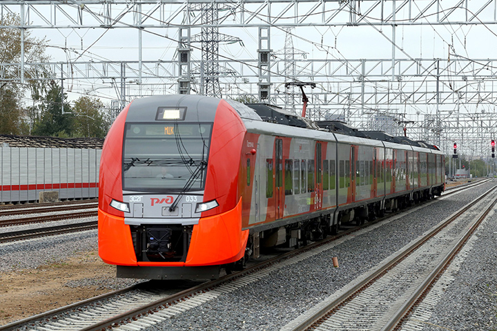 Движение на переезде возле платформы Новопетровская МЖД перекроют из-за укладки путей