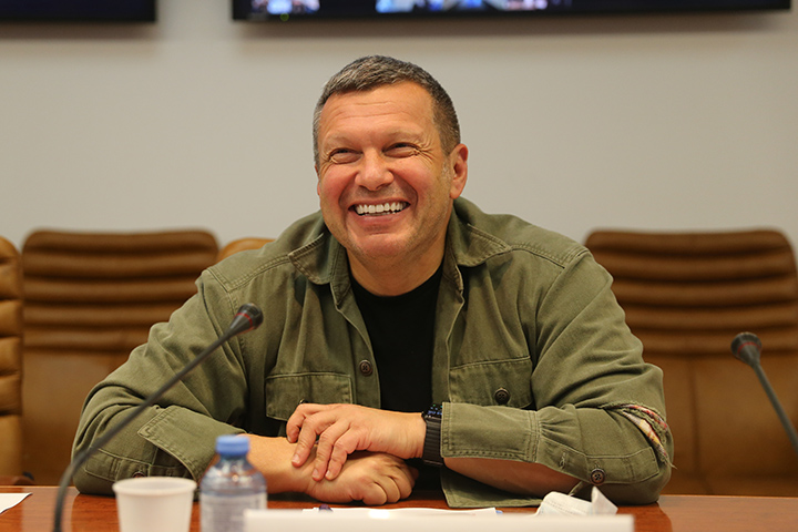 «Наконец-то»: Clubhouse разблокировал аккаунт Владимира Соловьева