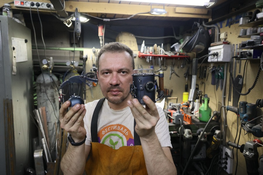 Скульптор Николай Савинков