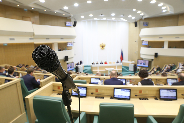 Совет Федерации одобрил введение штрафов за неисполнение закона о суверенном Рунете