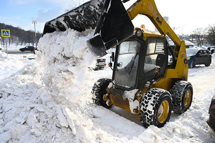Около трех миллионов кубометров снега утилизировали после снегопада в Москве