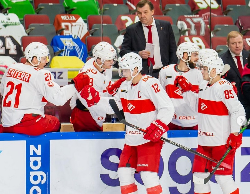 Московское дерби «Спартака» и ЦСКА состоится в первом раунде плей-офф КХЛ