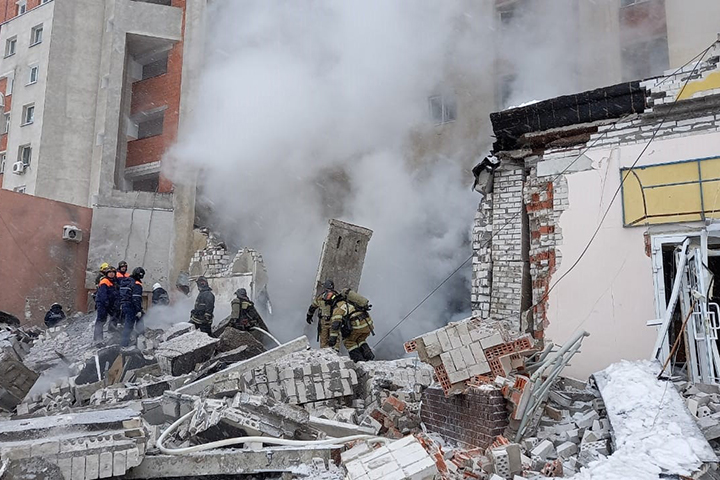 Взрыв газа произошел на цокольном этаже многоэтажки в Нижнем Новгороде