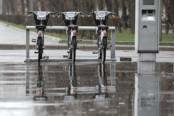 Москвичам рассказали, когда в столице закончится дождь