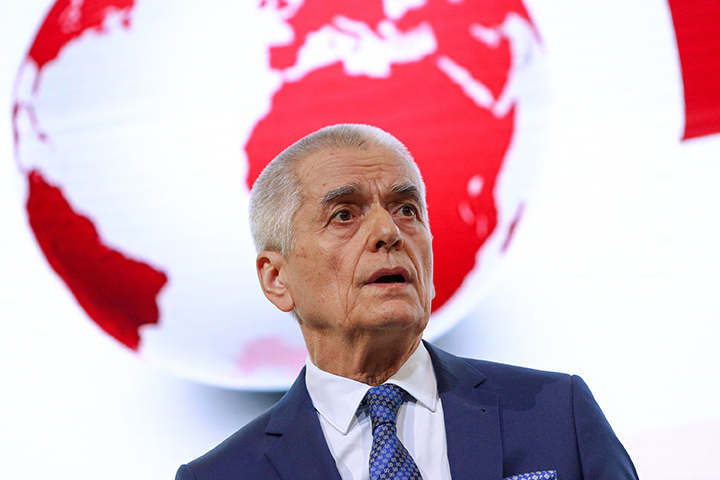 Онищенко рассказал, кому уже сегодня можно не носить маски