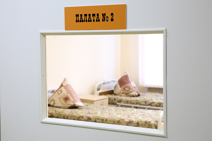 Москвич попал на больничную койку после драки с женой