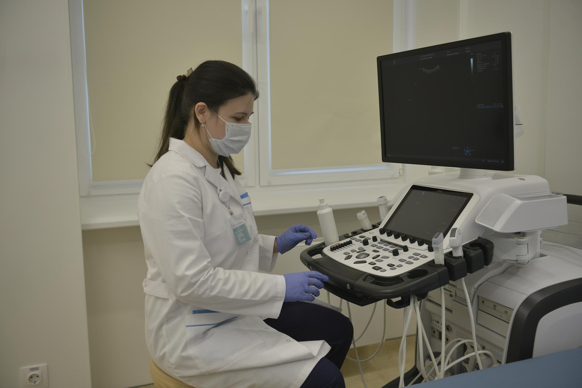 Врачи Морозовской больницы начали применять инновационное лабораторное оборудование