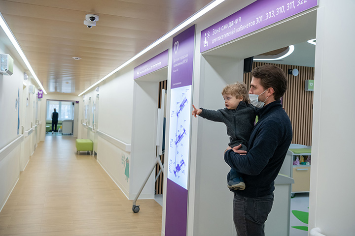 «Совет матерей» и «Единая Россия» предложат президенту ввести полную оплату больничного молодым родителям