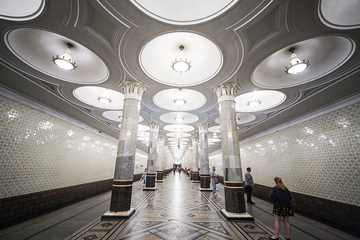 Контролер столичного метро на станции «Киевская» задержала преступника в федеральном розыске