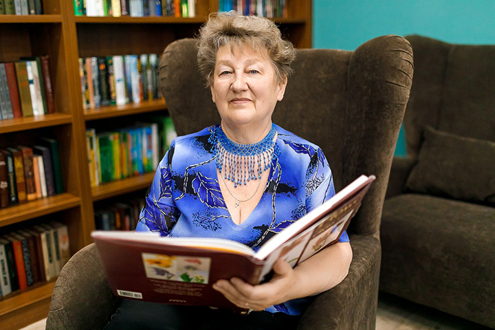 «Скучать мне некогда»: вдохновляющая история 72-летней москвички накануне Международного женского дня