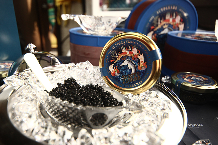 Как отличить поддельную черную икру от настоящей