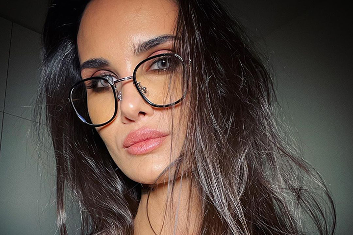 «Шикарная»: Алана Мамаева опубликовала фото в корсете после липосакции