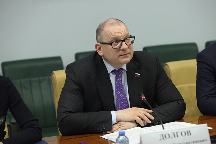 Константин Долгов прокомментировал сложившуюся ситуацию на рынке фармацевтической продукции