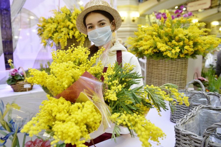 Не менее 1,5 тысячи цветочных магазинов будут работать в Подмосковье к 8 Марта