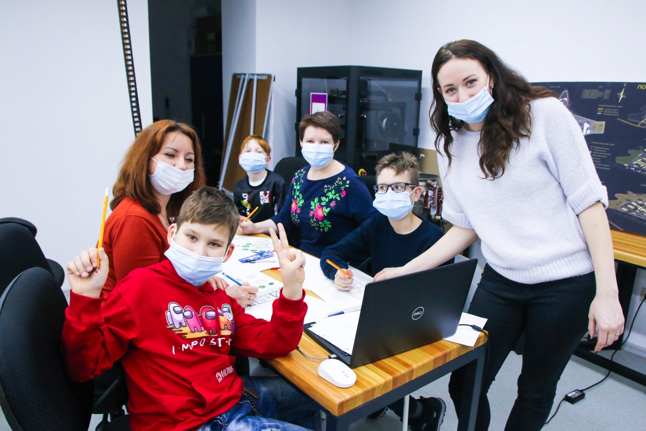 Сергей Собянин пригласил столичные семьи на бесплатные мастер-классы в технопарки