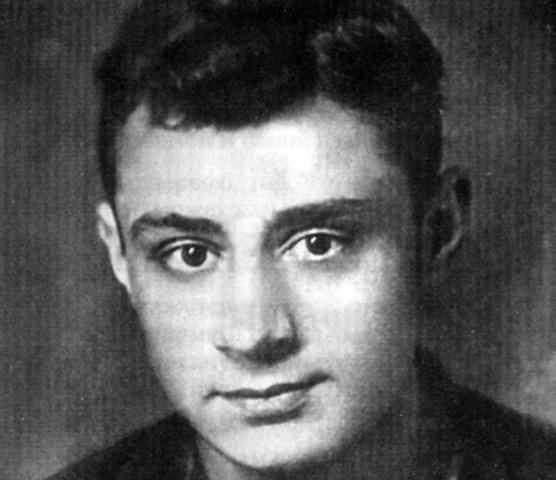 Асадов в июне 1941 года перед отправкой на фронт 