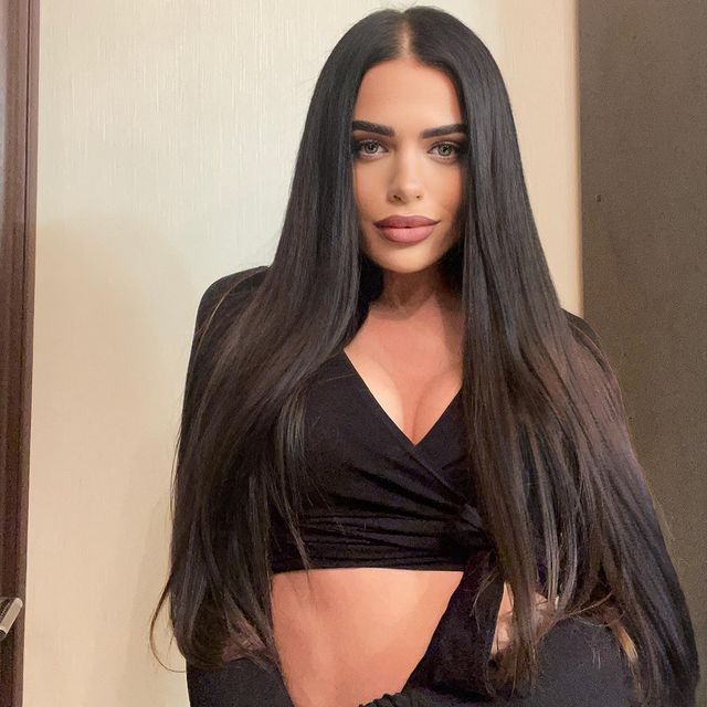 «Пластина съехала вбок»: экс-участница «Дома-2» рассказала о последствиях ринопластики