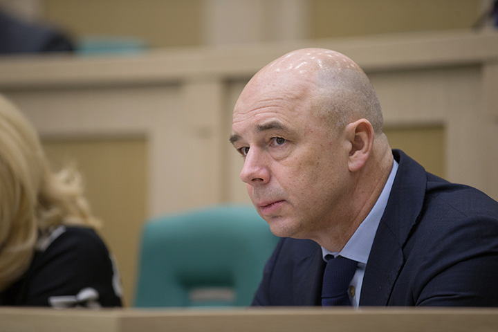 Силуанов заявил о постепенном снижении безработицы в России