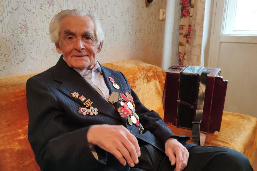 Василий Кадов в 95 лет не теряет оптимизма