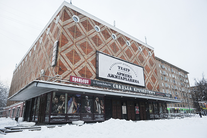 «Это ад!»: Цымбалюк-Романовская жестко раскритиковала труппу театра Джигарханяна