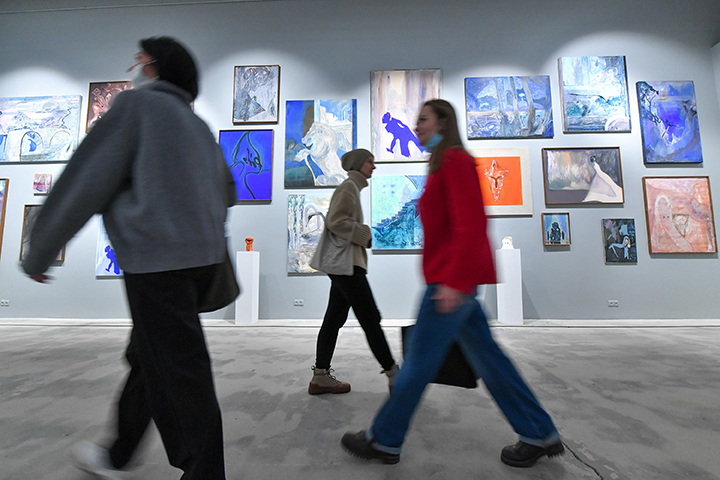 Картину Бэнкси, которую он подарил больнице, продали за 23 миллиона долларов