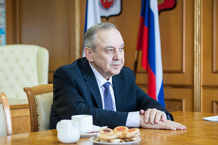 Постпред Крыма сообщил, что в южных регионах Украины формируют новые администрации