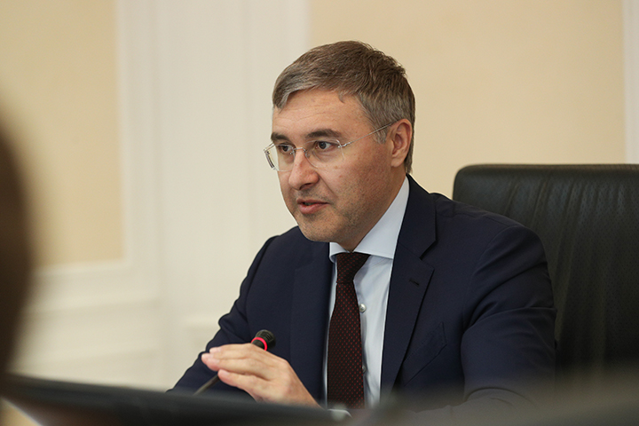 Фальков рассказал о возможной дистанционке для вузов