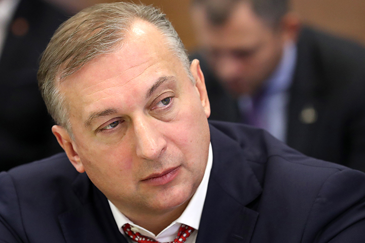 Члена исполкома Олимпийского комитета Власенко обвинили в мошенничестве