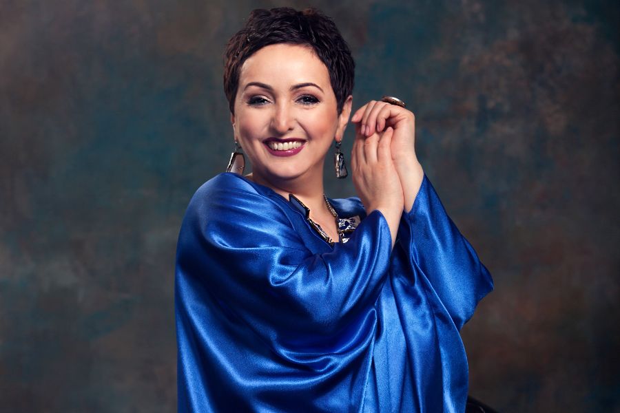 «Иногда хочется на ручки»: певица Этери Бериашвили — о моментах слабости, методах воспитания и скандалах