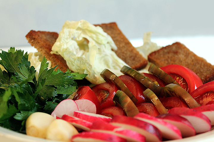 Врач Малиновская рассказала, при появлении каких симптомов нужно прекратить поститься