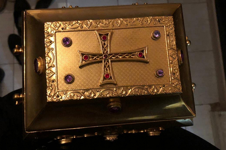 Ростовские полицейские задержали подозреваемого в краже ковчега с мощами из храма