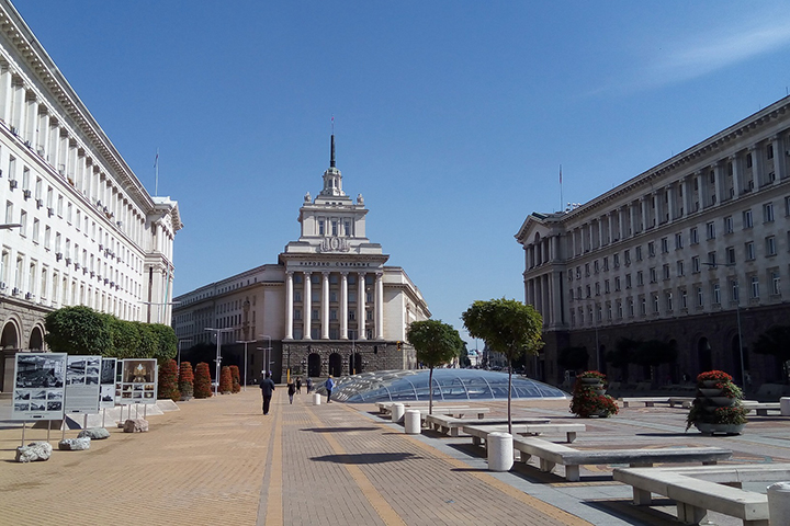 Локдаун на 10 дней введут в Болгарии из-за COVID-19