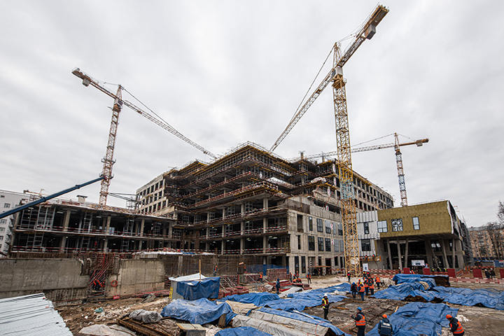 Мужчина украл со стройки в Москве материалы на 450 тысяч рублей