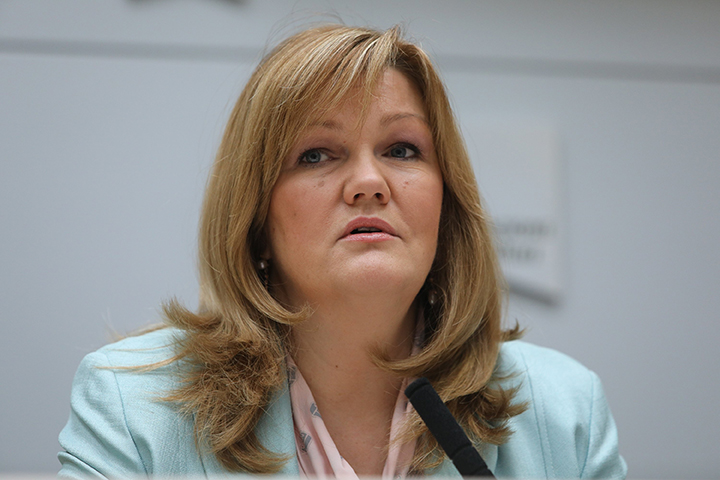 Детский омбудсмен Москвы взяла под контроль ситуацию с выпавшим с 14-го этажа ребенком