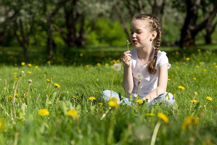 Семейный психолог рассказала о последствиях гиперопеки для детей и родителей