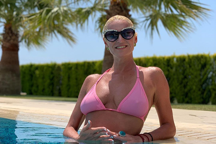 «Выпивать не обязательно»: Волочкова рассказала, как отметит Пасху на Мальдивах