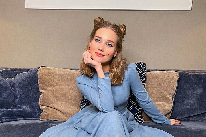 «Порвала четыре связки»: Асмус рассказала, что упала с лестницы