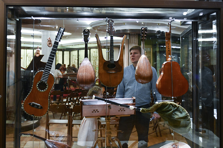 Выставка «Музыкальная гостиная пушкинской поры» открылась в Музее музыки