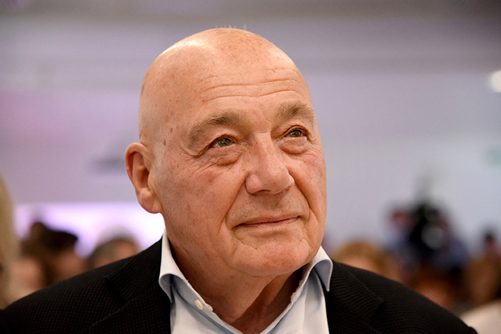 «Однажды я потерял терпение»: Познер признался, что поднимал руку на дочь 