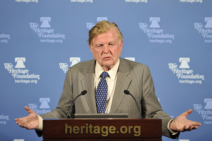 Умер нобелевский лауреат Роберт Манделл