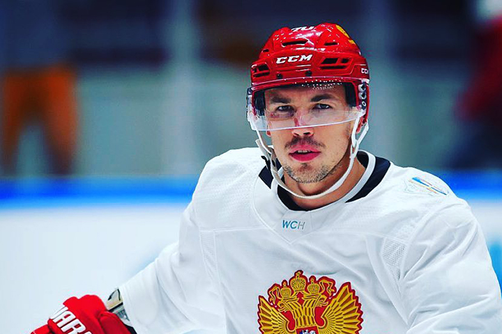 ХК «Авангард» прокомментировал информацию об обнаружении наркотиков у Емелина