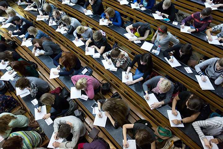 Российские учителя приняли участие в первом педагогическом диктанте