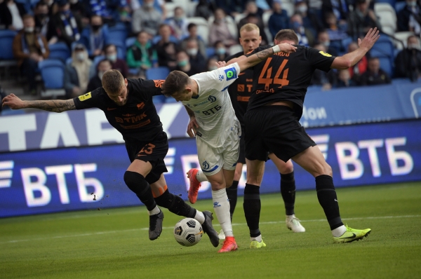 Дубль Погребняка помог «Уралу» сыграть вничью с «Динамо» в матче 25-го тура РПЛ