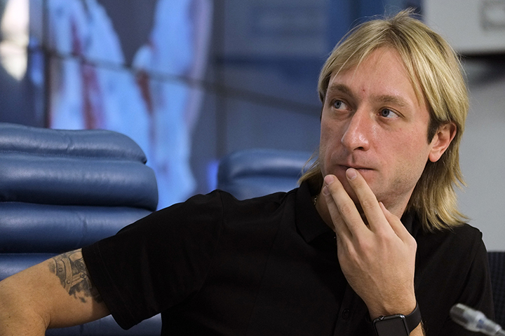 «Красавец»: Плющенко показал 8-месячного сына Арсения