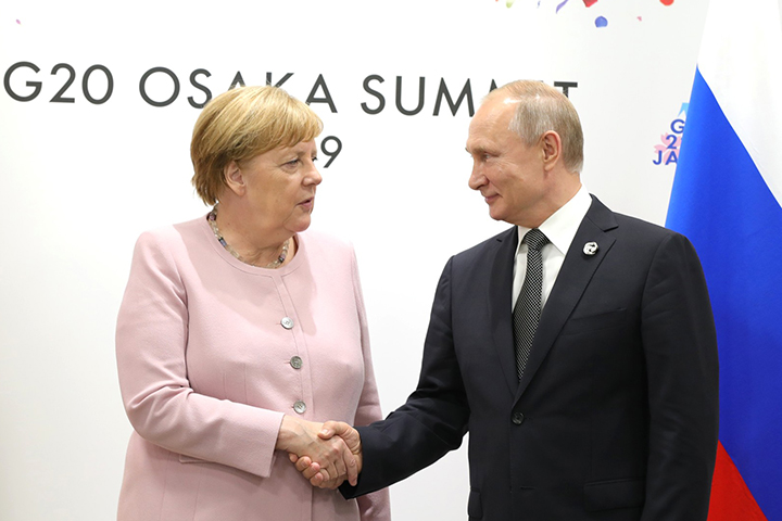 Владимир Путин рассказал, будет ли он скучать по Ангеле Меркель