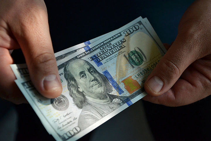 Экономисты рассказали, каким будет курс доллара в июле 