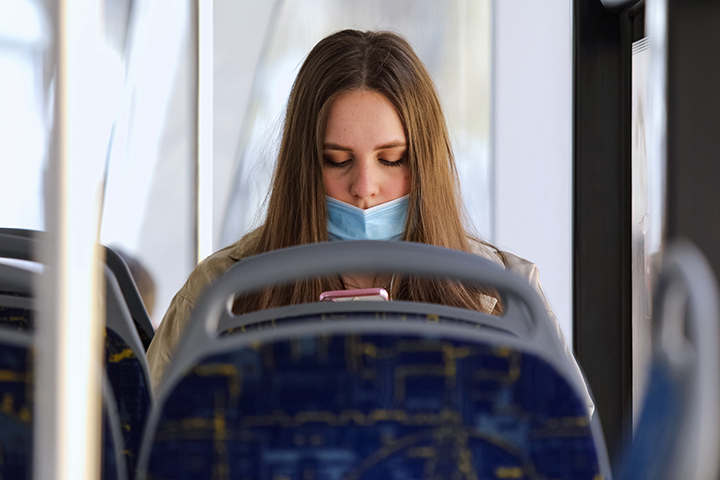 Информационные экраны появились в 50 подмосковных автобусах