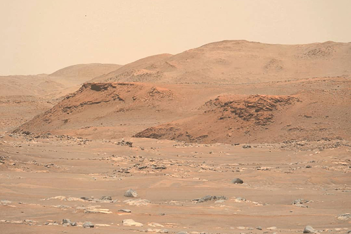Вертолет-дрон NASA совершил первый полет на Марсе